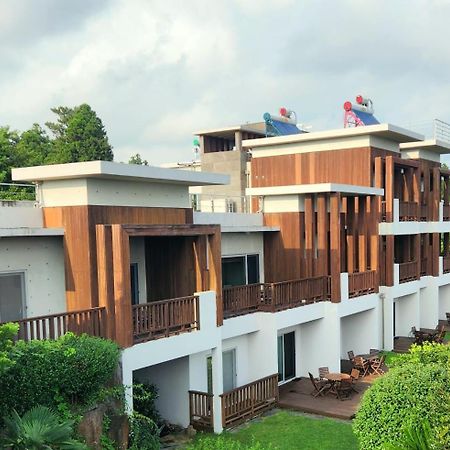 Jeju Eco Suites Seogwipo Exterior photo