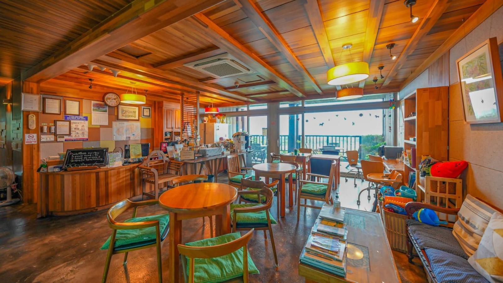 Jeju Eco Suites Seogwipo Exterior photo
