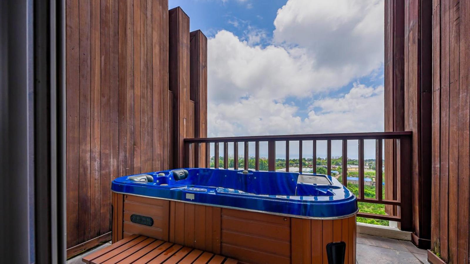 Jeju Eco Suites Seogwipo Exterior photo