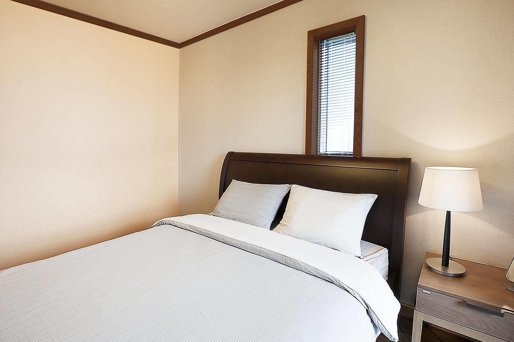 Jeju Eco Suites Seogwipo Exterior photo