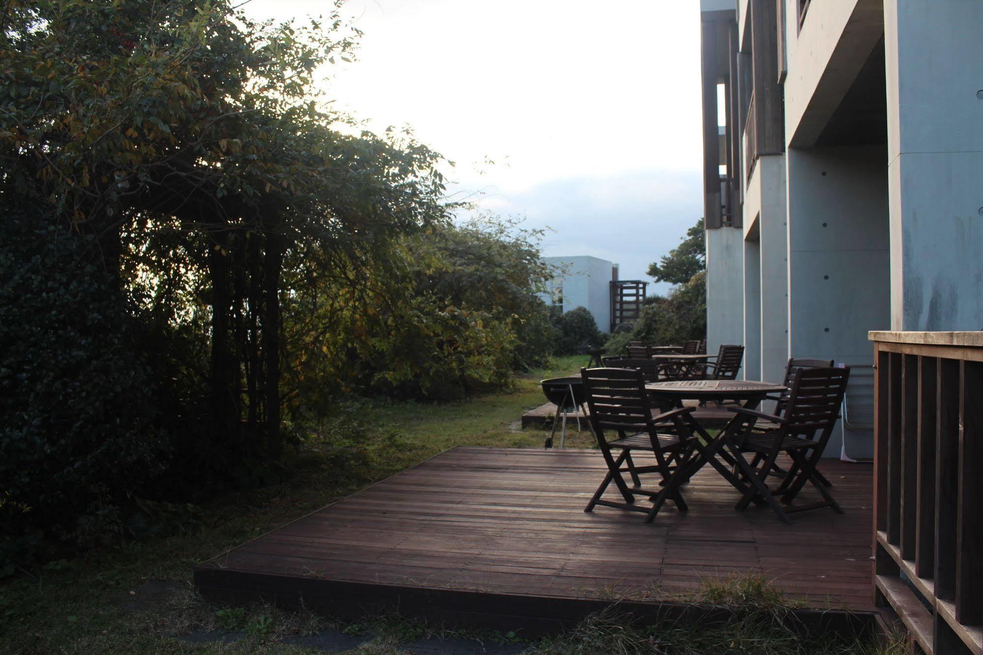 Jeju Eco Suites Seogwipo Exterior photo